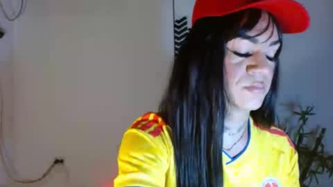 camilaparrisx online show from June 28, 1:33 am
