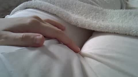 flash 50 tokens BIG CLIT  tits pussy. masturbation big clit 150 tokens fingers inside pussy 1000 tk  pump big clit 300 tk online show from February 17, 5:30 pm