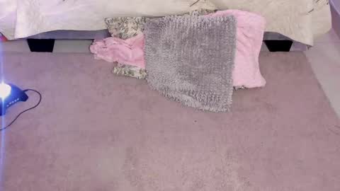 Snapshot of camilarivers chatting on March 4, 3:15 pm Camila online show from March 4, 3:15 pm