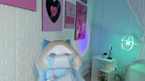 Snapshot of camilarivers chatting on September 15, 11:54 am Camila online show from September 15, 11:54 am