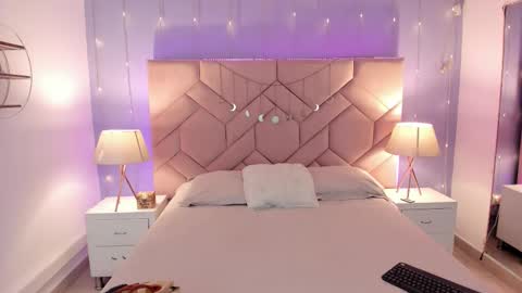 Snapshot of camilarivers chatting on September 20, 3:57 pm Camila online show from September 20, 3:57 pm