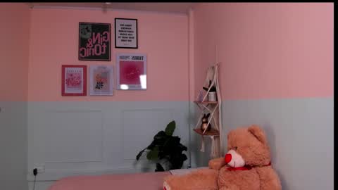 Snapshot of camilarivers chatting on November 10, 12:26 pm Camila online show from November 10, 12:26 pm