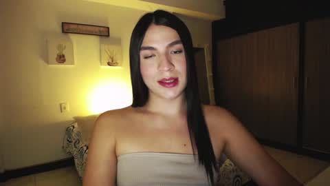 Snapshot of camilaryan chatting on December 7, 11:56 pm X IGcamiryan01 online show from December 7, 11:56 pm