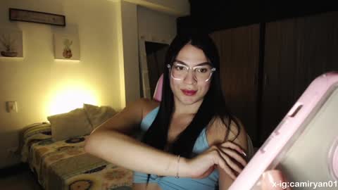 Snapshot of camilaryan chatting on February 26, 1:43 am X IGcamiryan01 online show from February 26, 1:43 am