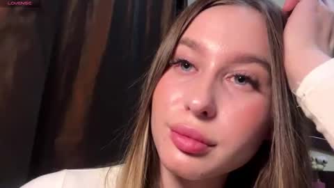 Miki online show from March 11, 1:28 pm