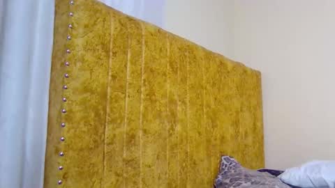 Camilla online show from March 17, 9:01 am