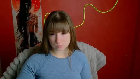 Snapshot of camilla_body chatting on April 16, 6:03 am Camilla online show from April 16, 6:03 am