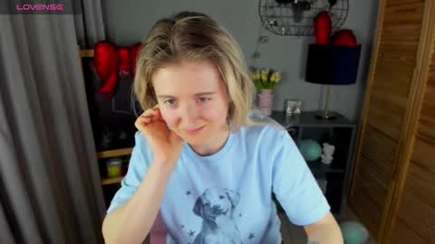 camilladreamer online show from February 22, 1:18 am