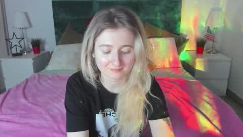camilladreamer online show from March 21, 7:39 pm