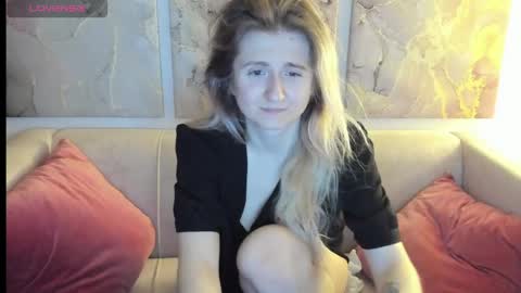 camilladreamer online show from April 22, 11:28 pm