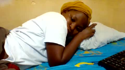 camillah_sweet online show from May 12, 8:28 pm