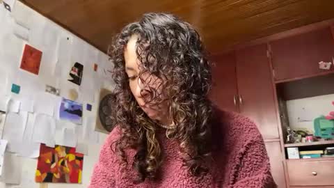 Snapshot of camille_delrey chatting on February 6, 4:14 pm Camille online show from February 6, 4:14 pm