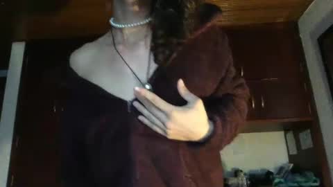 Snapshot of camille_delrey chatting on February 17, 7:42 pm Camille online show from February 17, 7:42 pm