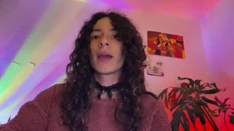 Snapshot of camille_delrey chatting on October 23, 12:32 am Camille online show from October 23, 12:32 am