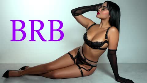 Snapshot of camille_lynn chatting on February 4, 6:04 am Camille Lynn online show from February 4, 6:04 am