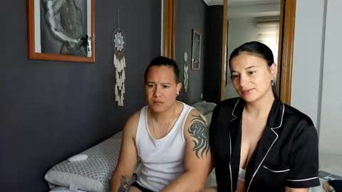 Snapshot of camilo0702 chatting on May 4, 8:21 am Camila and Camilo online show from May 4, 8:21 am