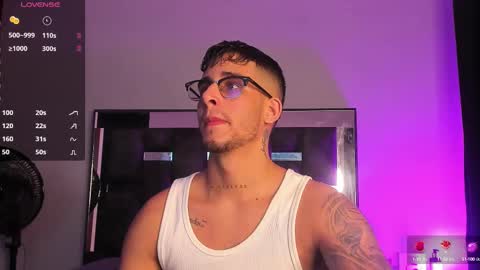 Snapshot of camilo_ospina_ chatting on March 2, 4:50 am INDEPENDENT MODEL online show from March 2, 4:50 am