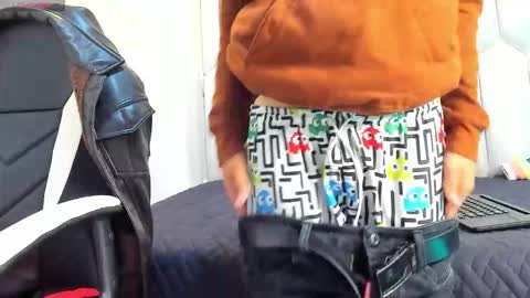 Camilo  online show from March 13, 1:18 pm