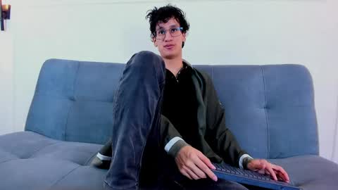 Camilo online show from June 4, 3:12 am