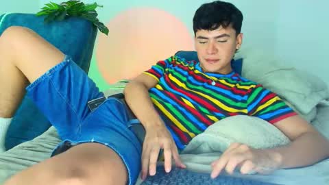 Snapshot of camilo_xcam chatting on November 25, 9:37 pm CAMILO online show from November 25, 9:37 pm