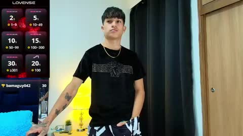 Snapshot of camilobass_ chatting on May 19, 1:56 am Camilo Bass online show from May 19, 1:56 am