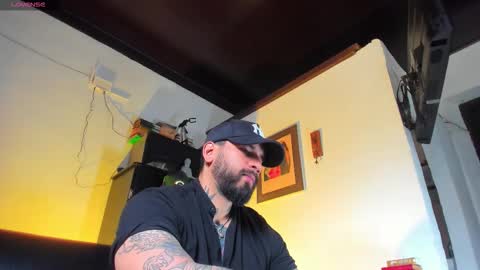 Snapshot of camilomayer chatting on September 17, 1:02 pm Camilo online show from September 17, 1:02 pm