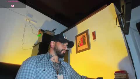 Snapshot of camilomayer chatting on September 24, 6:11 pm Camilo online show from September 24, 6:11 pm