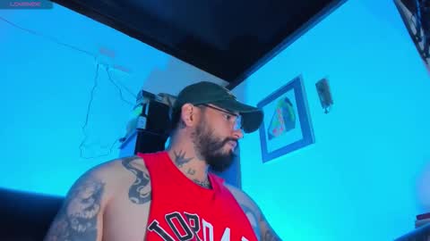 Snapshot of camilomayer chatting on October 15, 3:45 pm Camilo online show from October 15, 3:45 pm