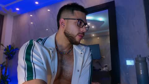 Camilo Watson online show from May 30, 1:35 am