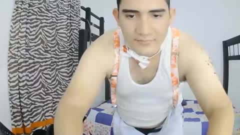 Camilowhite  online show from October 27, 8:35 pm