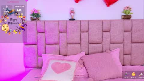 Snapshot of camiluxe chatting on October 8, 12:58 pm camiluxe online show from October 8, 12:58 pm