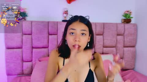 Snapshot of camiluxe chatting on October 17, 12:19 pm camiluxe online show from October 17, 12:19 pm