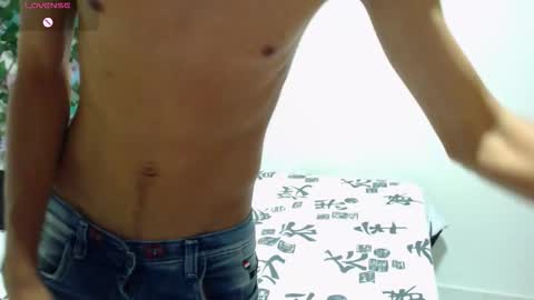 Snapshot of camiywy chatting on November 11, 4:45 am CAMI online show from November 11, 4:45 am