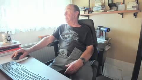 Cammee online show from July 24, 7:39 am
