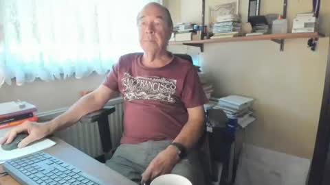 Cammee online show from August 1, 6:45 am