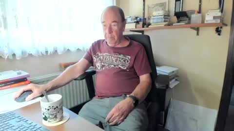 Cammee online show from August 6, 8:16 am