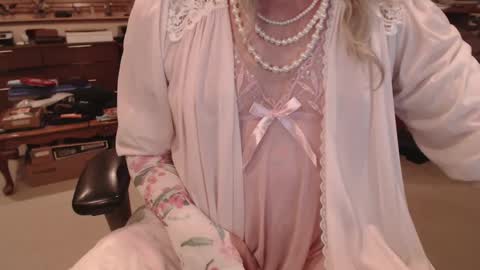 CammieCD online show from January 8, 5:16 am