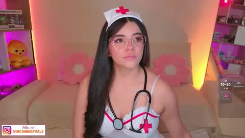 Snapshot of cammiefoalss chatting on October 30, 3:57 pm Lets reach 200 thumbs up online show from October 30, 3:57 pm