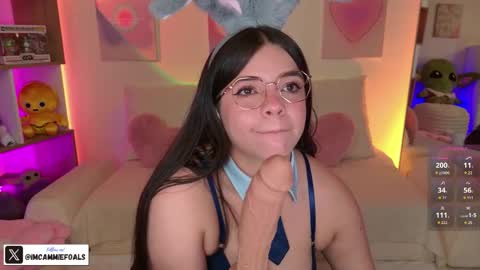 Snapshot of cammiefoalss chatting on November 19, 4:51 pm Lets reach 200 thumbs up online show from November 19, 4:51 pm