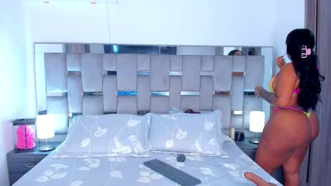 Camila online show from December 18, 7:42 pm