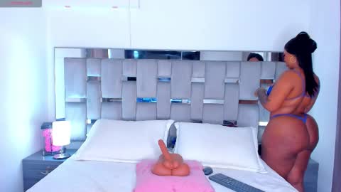 Camila online show from February 18, 3:52 pm