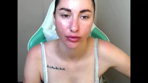 cammila horn online show from June 25, 6:07 am