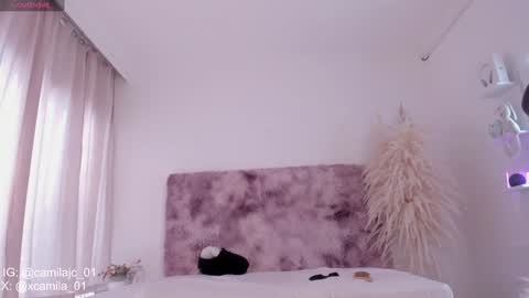 Laura Camila online show from January 12, 8:57 pm