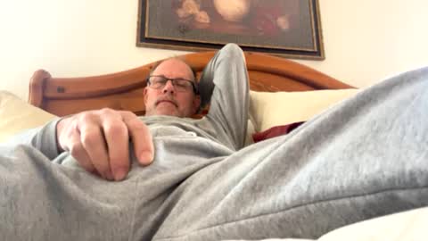 Snapshot of camperjay chatting on January 22, 8:49 pm james online show from January 22, 8:49 pm