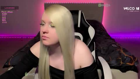 Miley online show from January 17, 8:34 pm