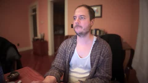 Snapshot of camunity chatting on March 4, 1:33 am camunity online show from March 4, 1:33 am