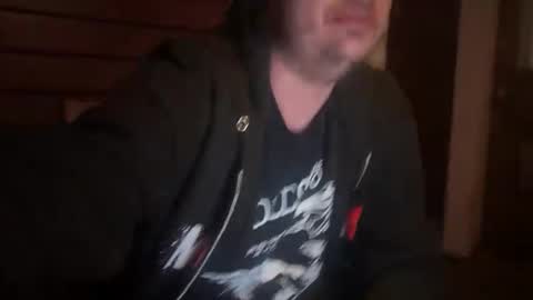 Snapshot of camunity chatting on March 5, 8:32 am camunity online show from March 5, 8:32 am