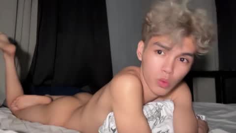 Ethan online show from February 8, 5:49 pm