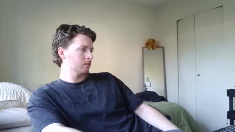 Snapshot of canadianstud18 chatting on January 28, 8:47 pm Devon online show from January 28, 8:47 pm