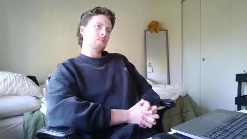 Snapshot of canadianstud18 chatting on January 30, 12:07 am Devon online show from January 30, 12:07 am